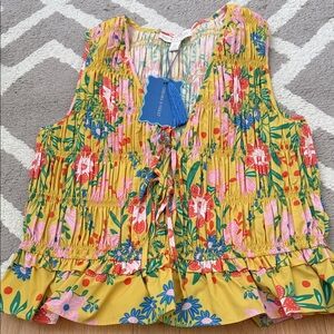 Chelsea & Violet Multicolor Floral Blouse